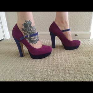 Steve Madden two-tone colored suede platform heels